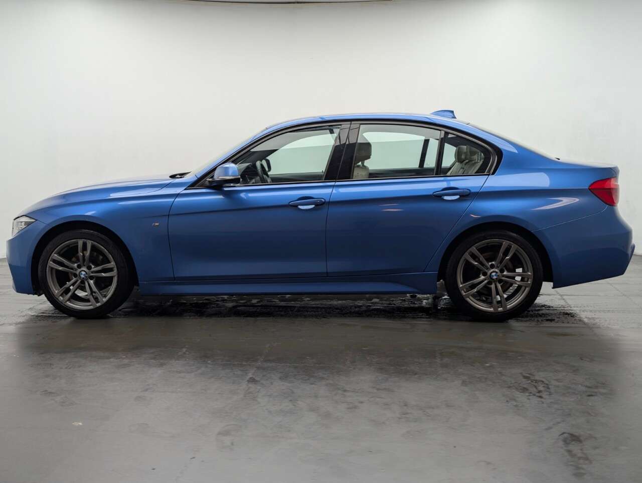2018 BMW 3 SERIES 2018 BMW 3 SERIES