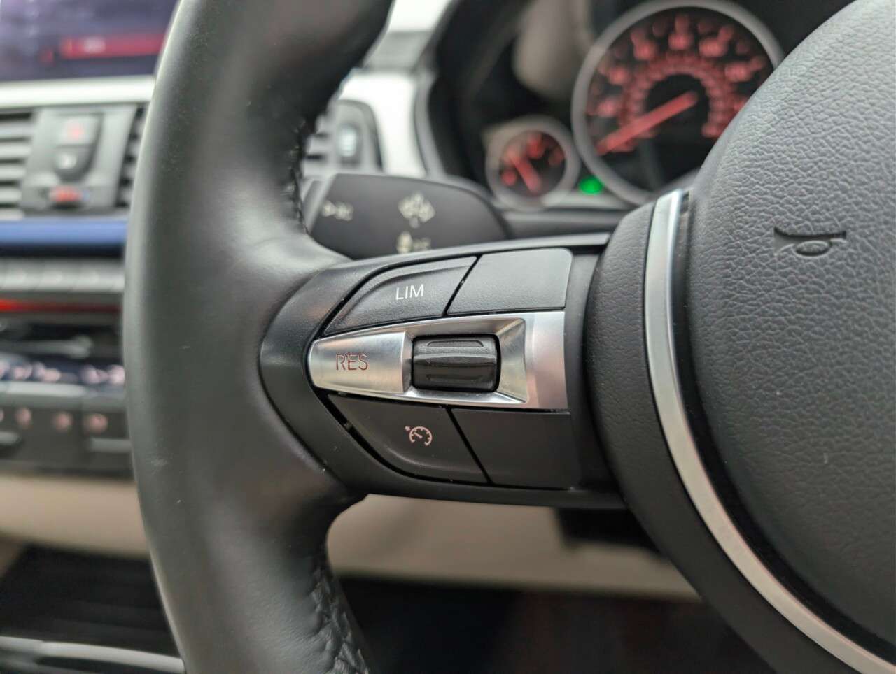 2018 BMW 3 SERIES 2018 BMW 3 SERIES