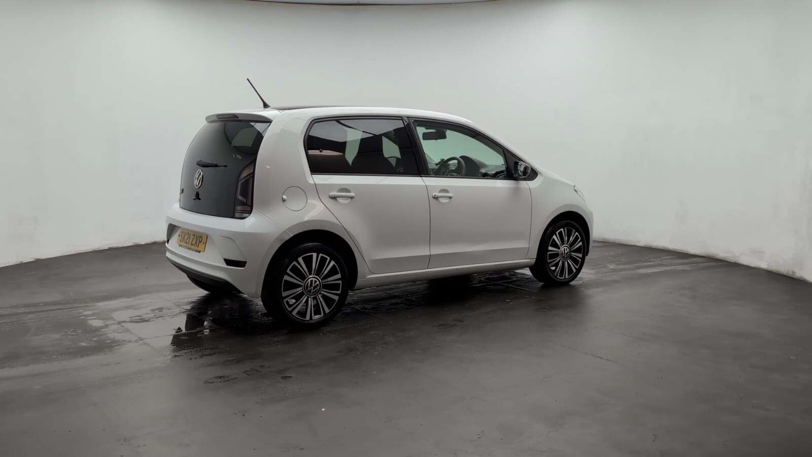 2021 VOLKSWAGEN UP! 2021 VOLKSWAGEN UP!