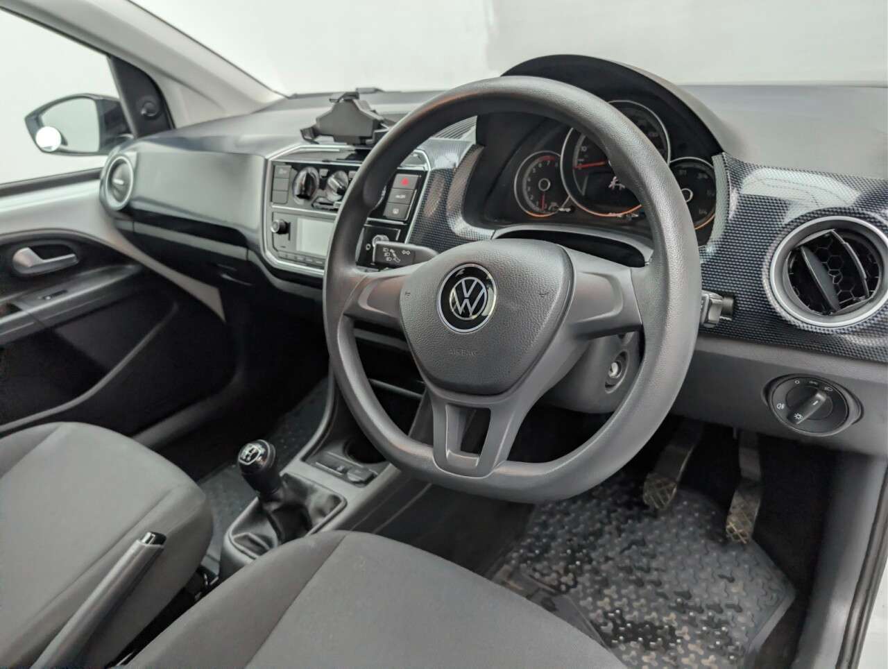 2021 VOLKSWAGEN UP! 2021 VOLKSWAGEN UP!