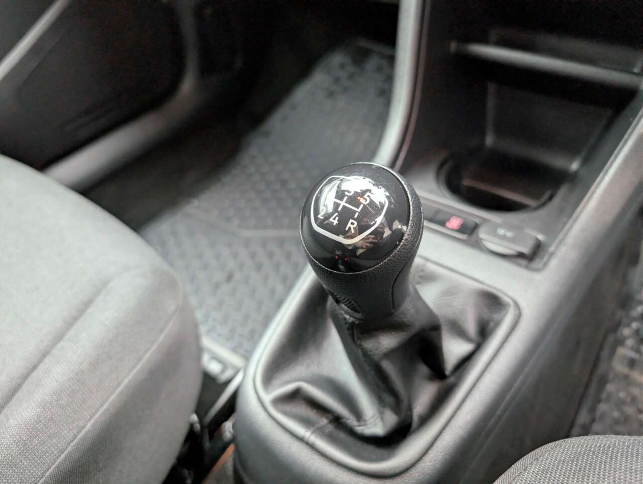 2021 VOLKSWAGEN UP! 2021 VOLKSWAGEN UP!