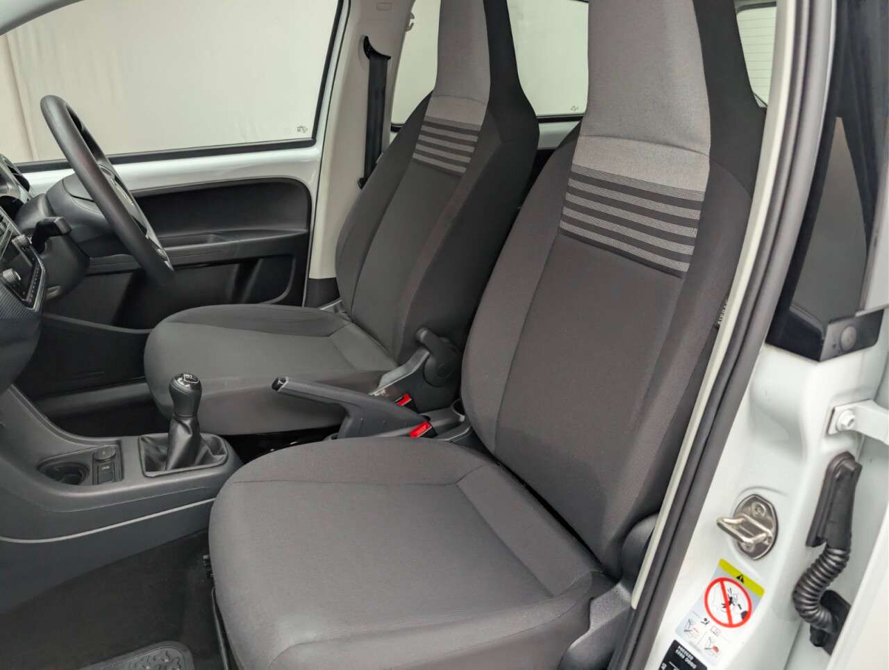 2021 VOLKSWAGEN UP! 2021 VOLKSWAGEN UP!