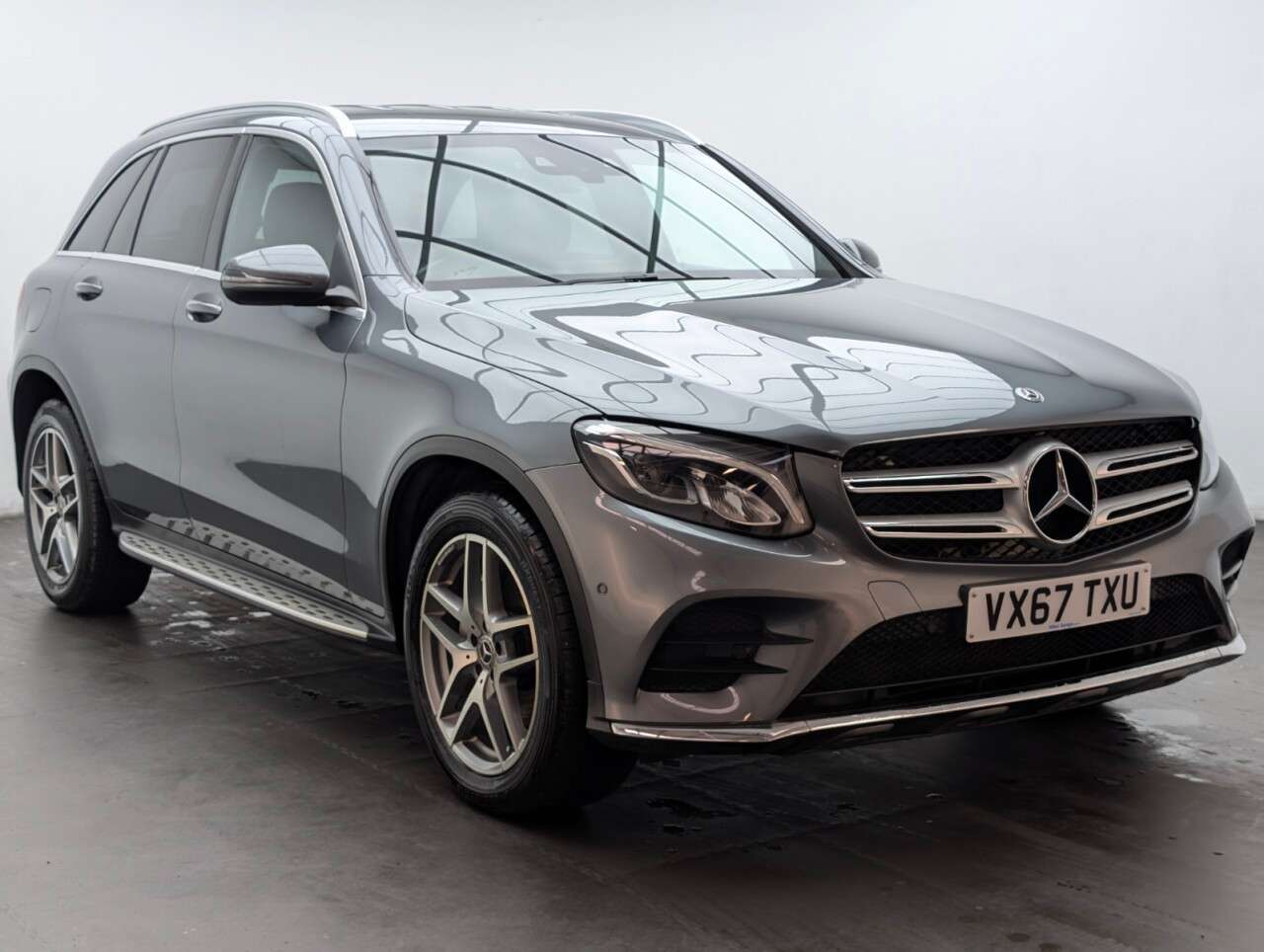 A 2018 MERCEDES-BENZ GLC 2.1 GLC220d AMG Line SUV 5dr Diesel G-Tronic 4MATIC Euro 6 (s/s) (170 ps) H A 2018 MERCEDES-BENZ GLC 2.1 GLC220d AMG Line SUV 5dr Diesel G-Tronic 4MATIC Euro 6 (s/s) (170 ps) H