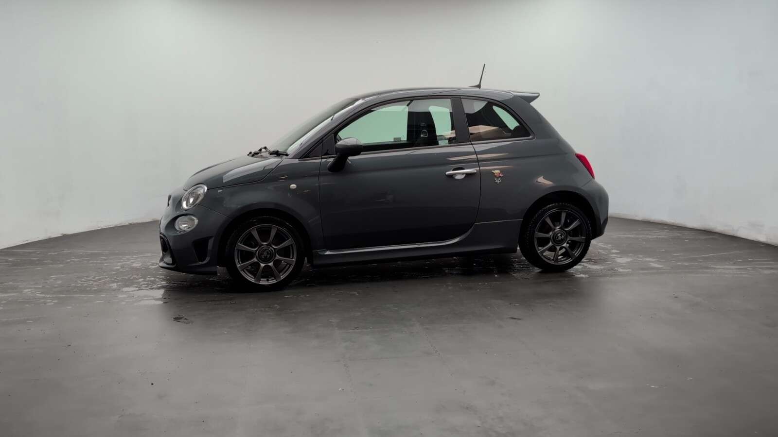 2018 ABARTH 595 2018 ABARTH 595