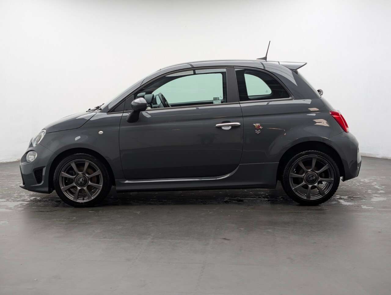 2018 ABARTH 595 2018 ABARTH 595
