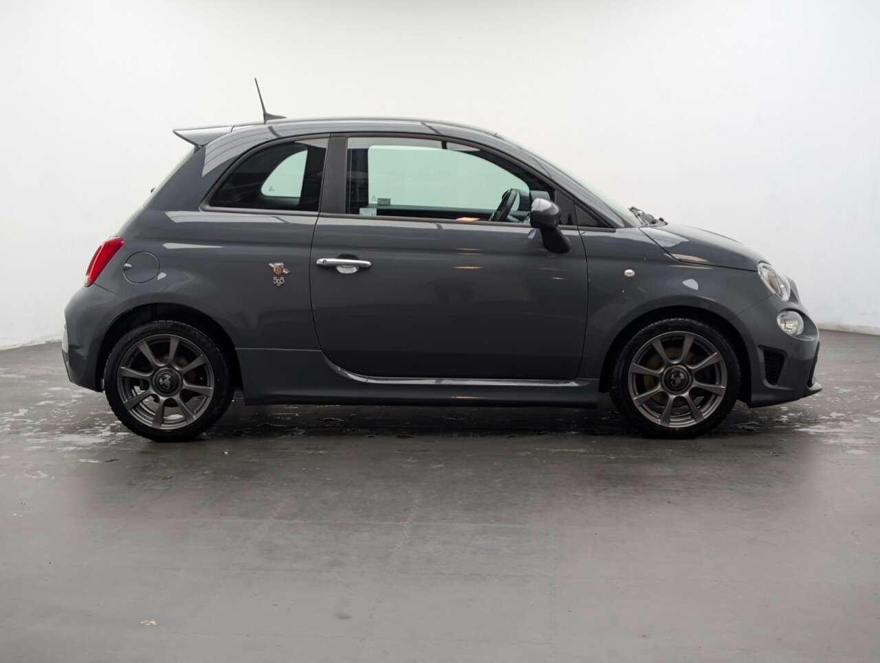 2018 ABARTH 595 2018 ABARTH 595