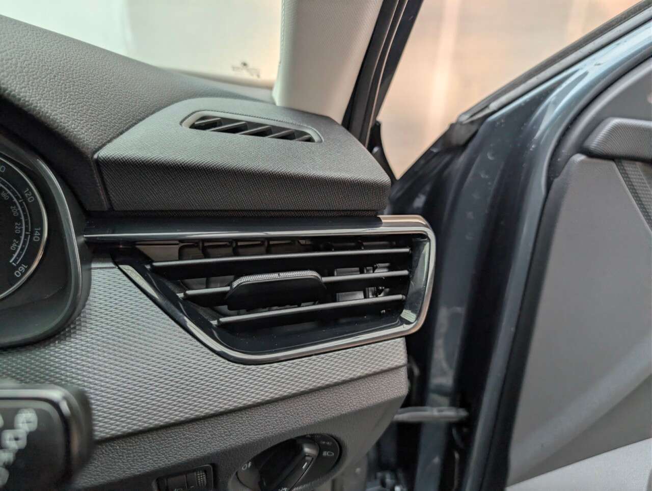 2021 SKODA KAMIQ 2021 SKODA KAMIQ