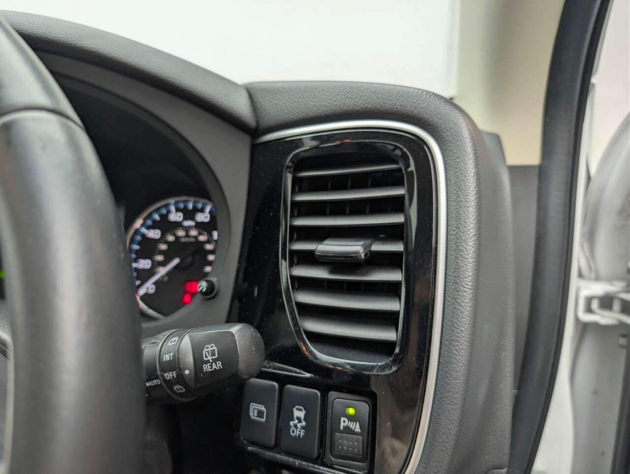 2015 MITSUBISHI OUTLANDER 2015 MITSUBISHI OUTLANDER