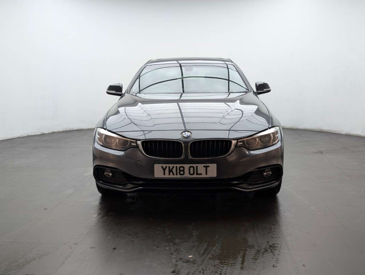 A 2018 BMW 4 SERIES GRAN COUPE 2.0 420i Sport Hatchback 5dr Petrol Auto xDrive Euro 6 (s/s) (184 ps) GLASS A 2018 BMW 4 SERIES GRAN COUPE 2.0 420i Sport Hatchback 5dr Petrol Auto xDrive Euro 6 (s/s) (184 ps) GLASS