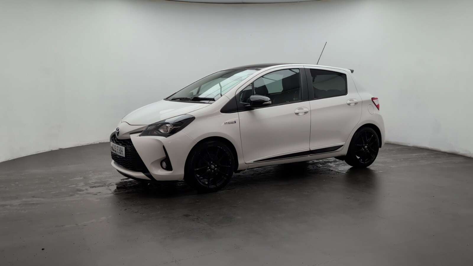 2019 TOYOTA YARIS 2019 TOYOTA YARIS