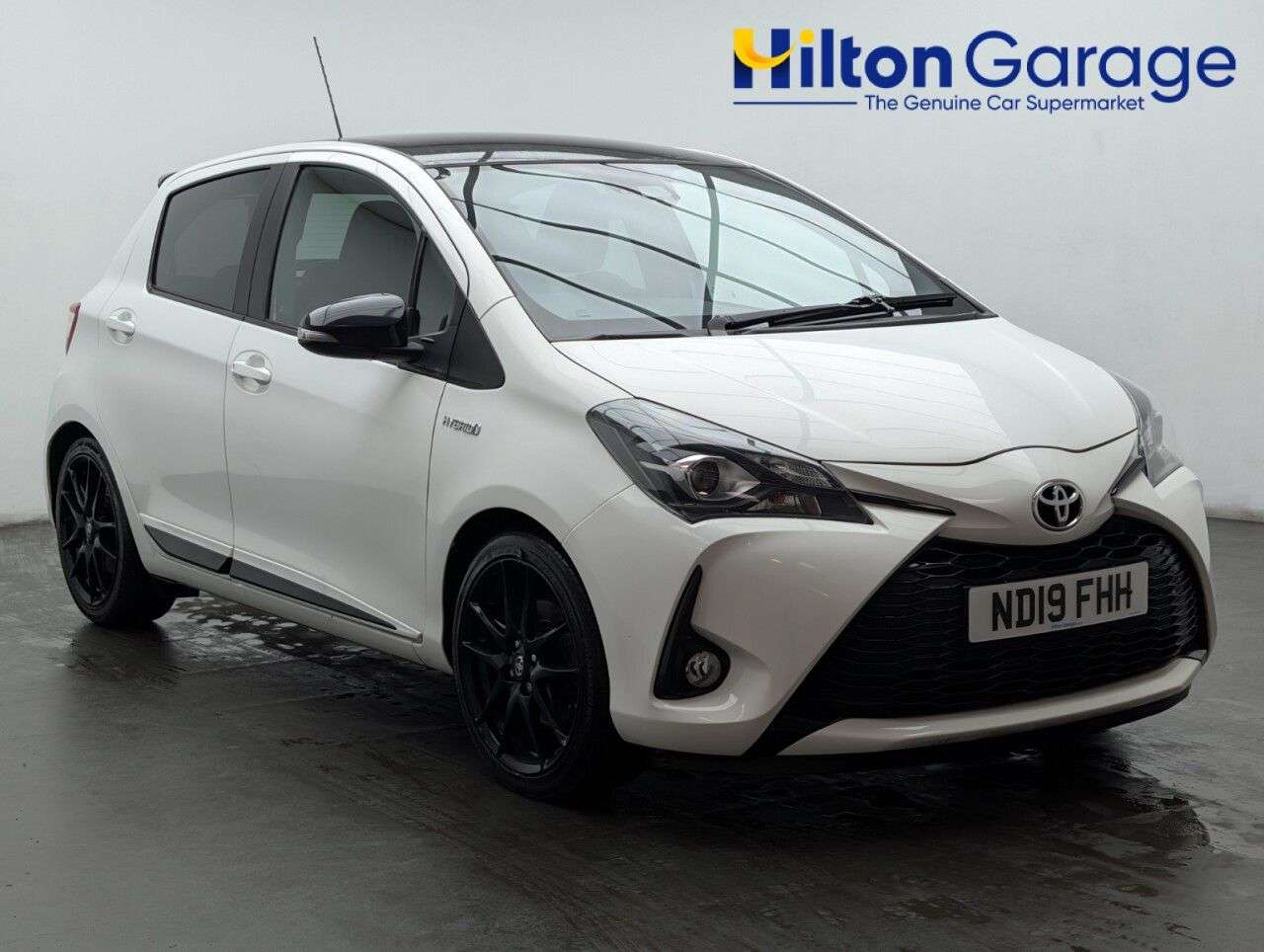 A 2019 TOYOTA YARIS 1.5 VVT-h GR SPORT Hatchback 5dr Petrol Hybrid E-CVT Euro 6 (s/s) (100 ps) A 2019 TOYOTA YARIS 1.5 VVT-h GR SPORT Hatchback 5dr Petrol Hybrid E-CVT Euro 6 (s/s) (100 ps)