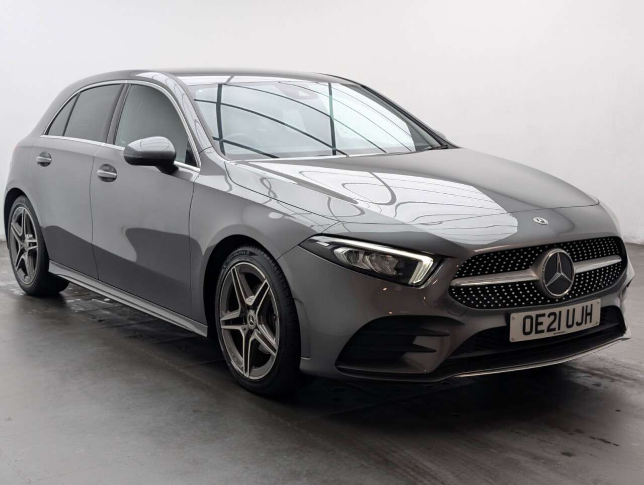 A 2021 MERCEDES-BENZ A CLASS 1.3 A200 AMG Line Hatchback 5dr Petrol 7G-DCT Euro 6 (s/s) (163 ps) HEATED A 2021 MERCEDES-BENZ A CLASS 1.3 A200 AMG Line Hatchback 5dr Petrol 7G-DCT Euro 6 (s/s) (163 ps) HEATED
