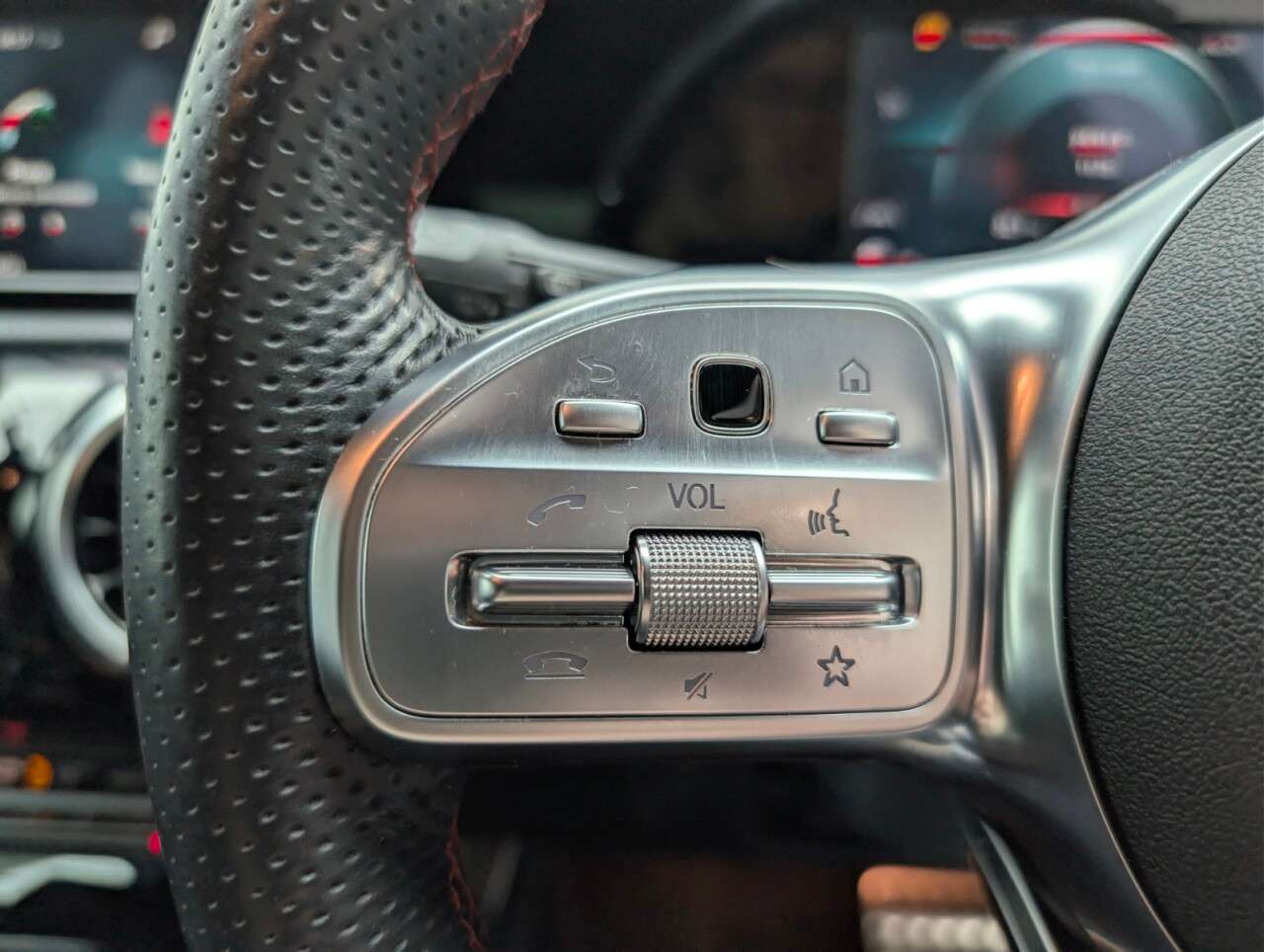 2021 MERCEDES-BENZ A CLASS 2021 MERCEDES-BENZ A CLASS