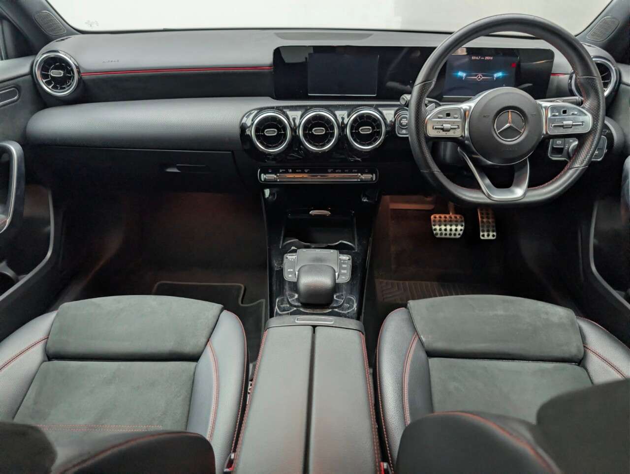 2021 MERCEDES-BENZ A CLASS 2021 MERCEDES-BENZ A CLASS