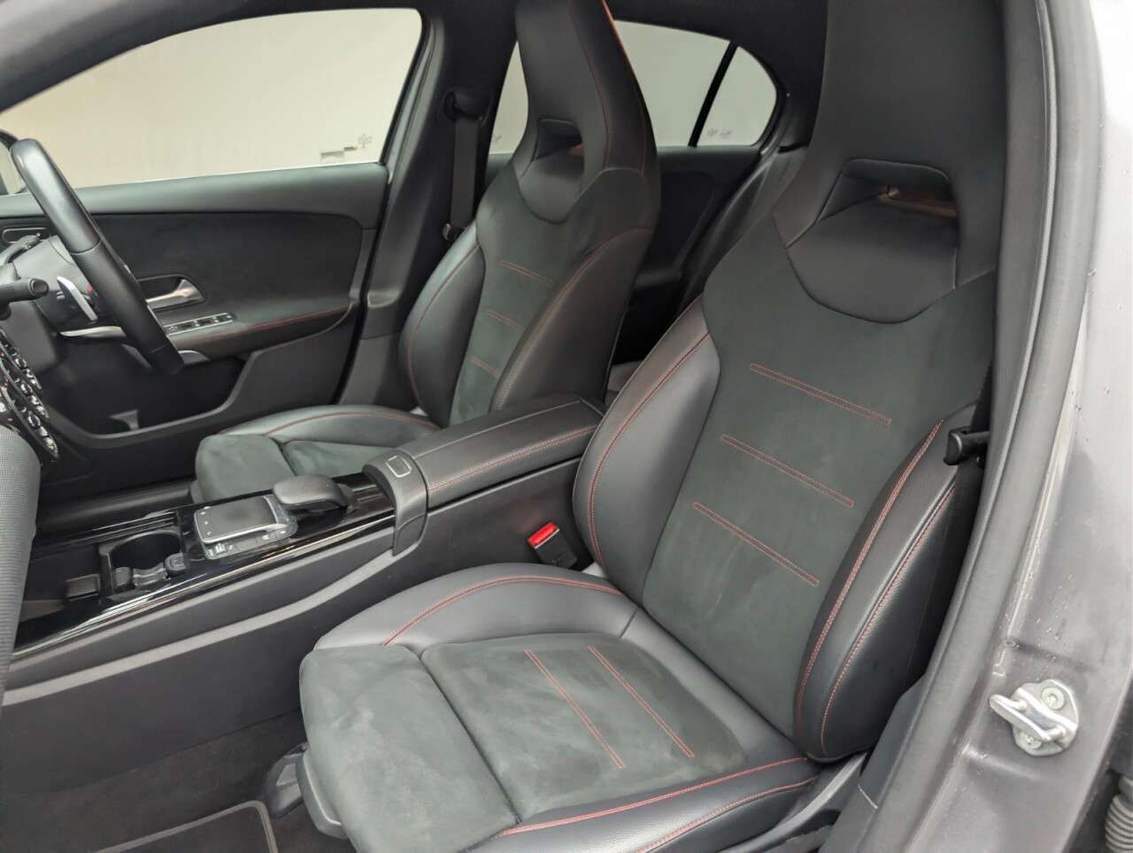 2021 MERCEDES-BENZ A CLASS 2021 MERCEDES-BENZ A CLASS