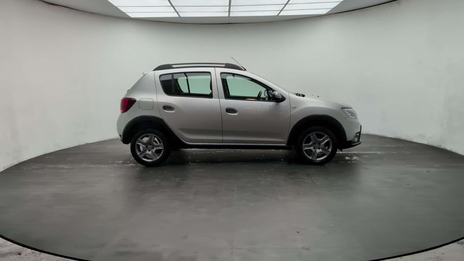 2017 DACIA SANDERO STEPWAY 2017 DACIA SANDERO STEPWAY