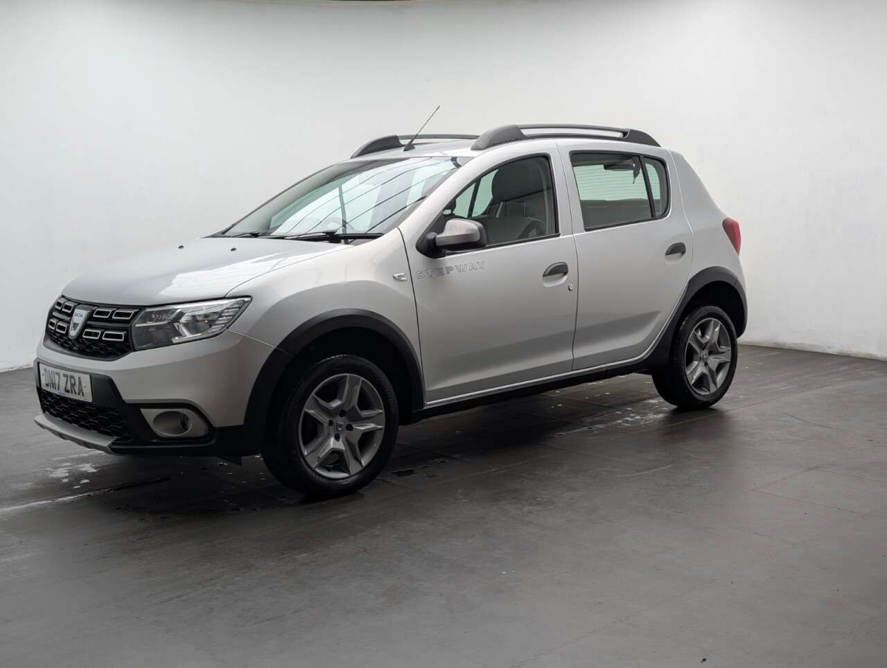 2017 DACIA SANDERO STEPWAY 2017 DACIA SANDERO STEPWAY