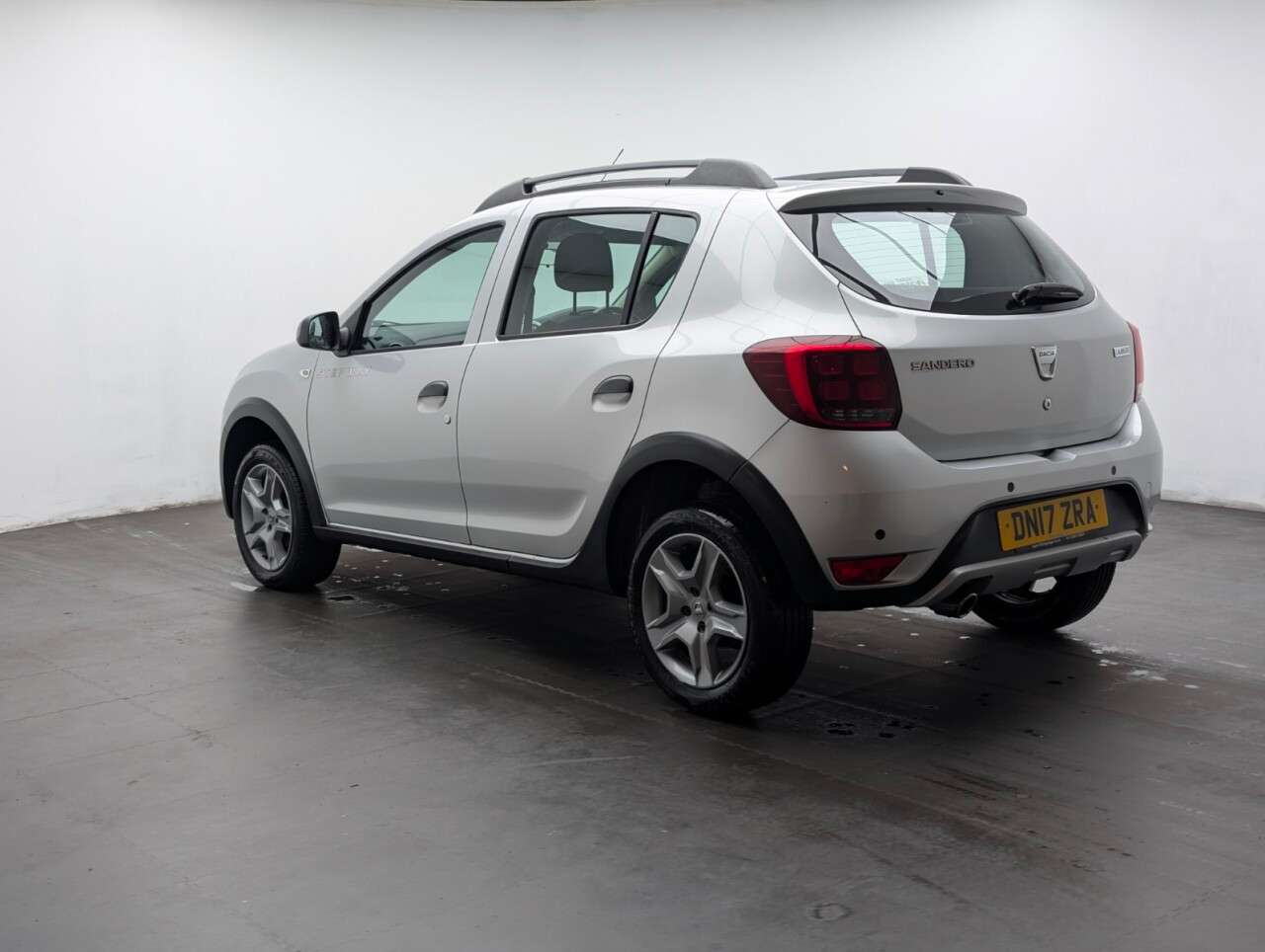 2017 DACIA SANDERO STEPWAY 2017 DACIA SANDERO STEPWAY