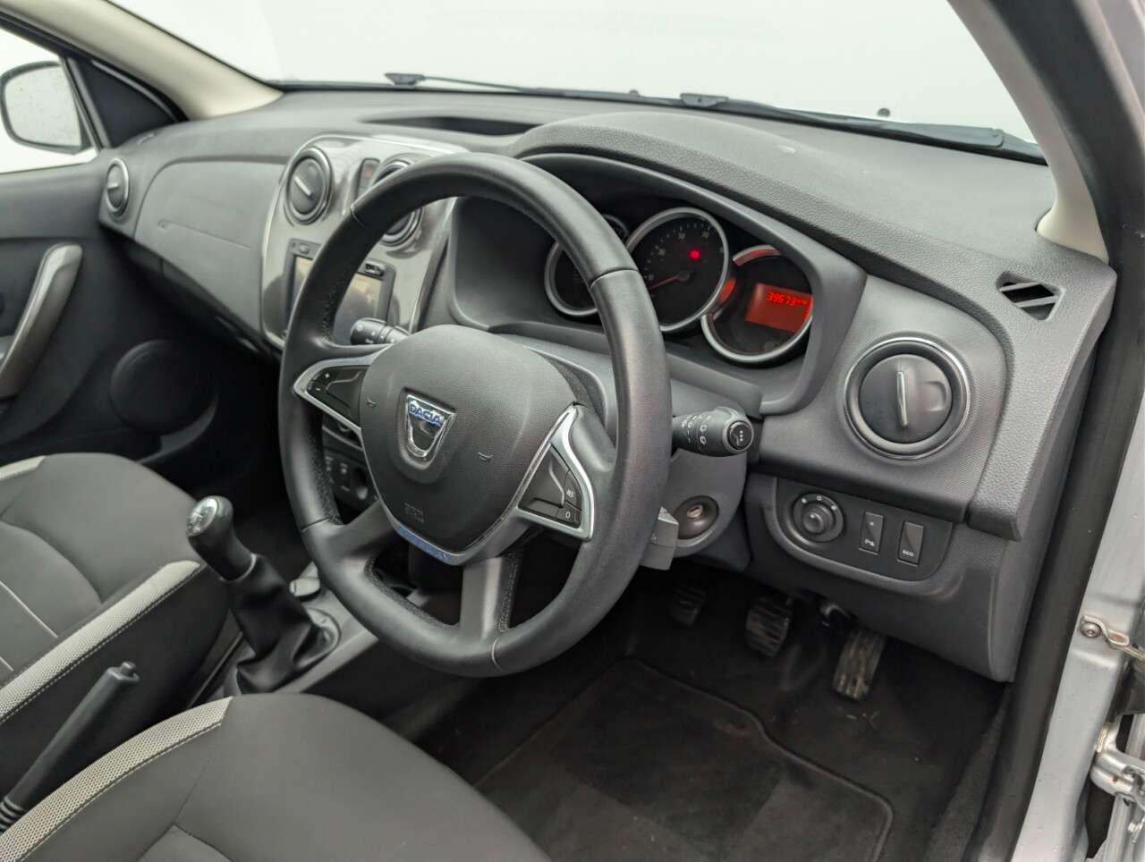 2017 DACIA SANDERO STEPWAY 2017 DACIA SANDERO STEPWAY