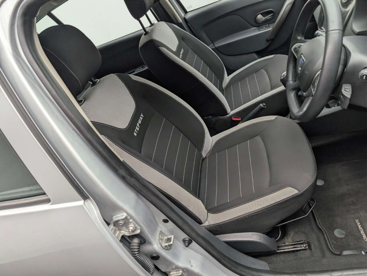 2017 DACIA SANDERO STEPWAY 2017 DACIA SANDERO STEPWAY