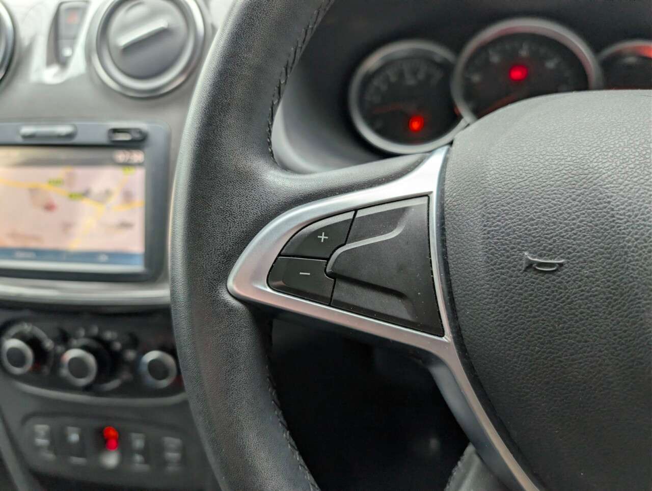 2017 DACIA SANDERO STEPWAY 2017 DACIA SANDERO STEPWAY