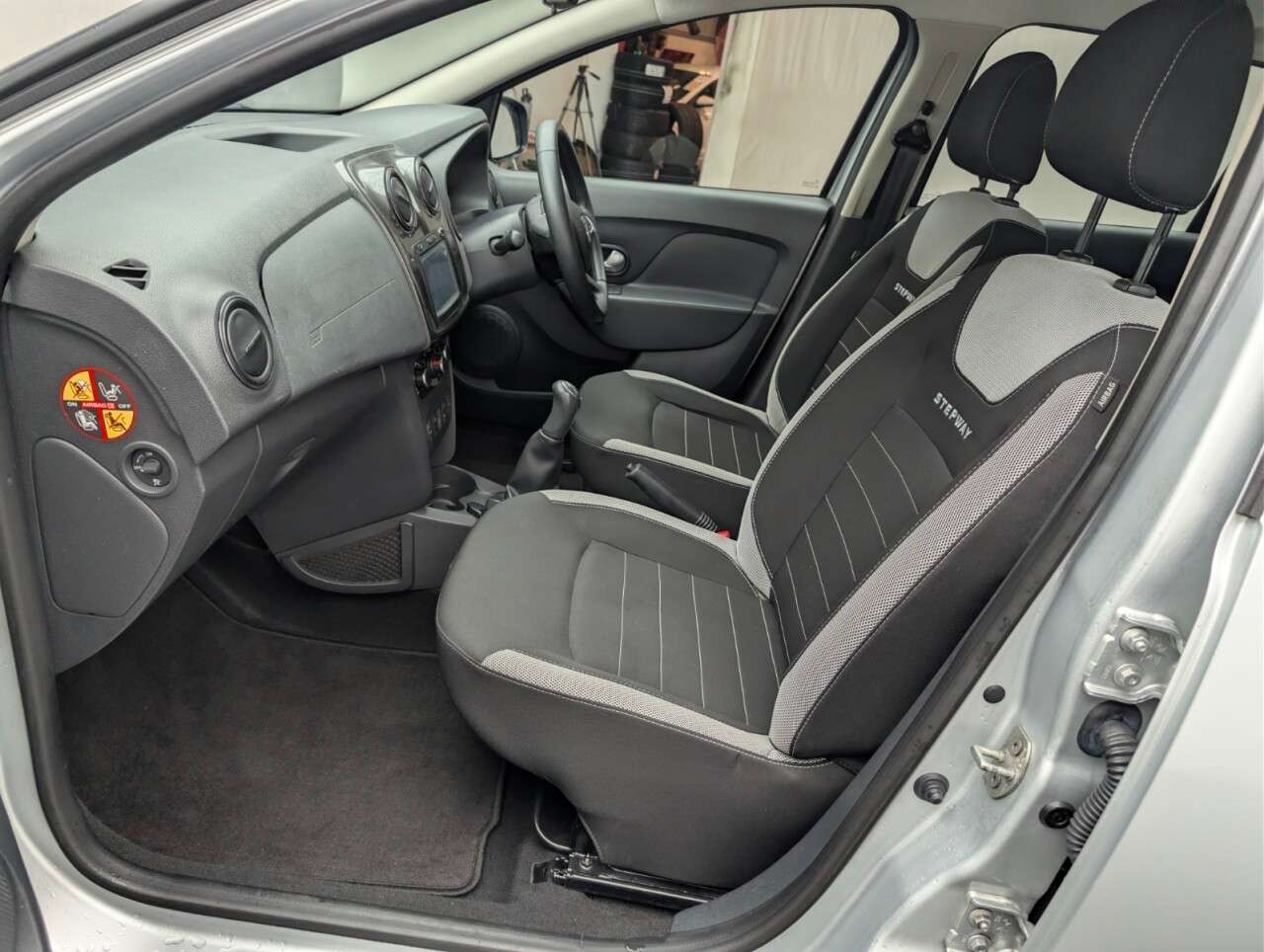 2017 DACIA SANDERO STEPWAY 2017 DACIA SANDERO STEPWAY