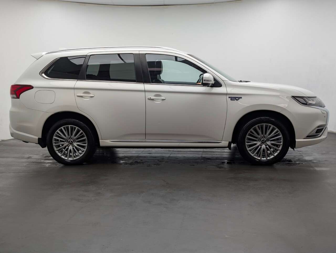 2019 MITSUBISHI OUTLANDER 2019 MITSUBISHI OUTLANDER