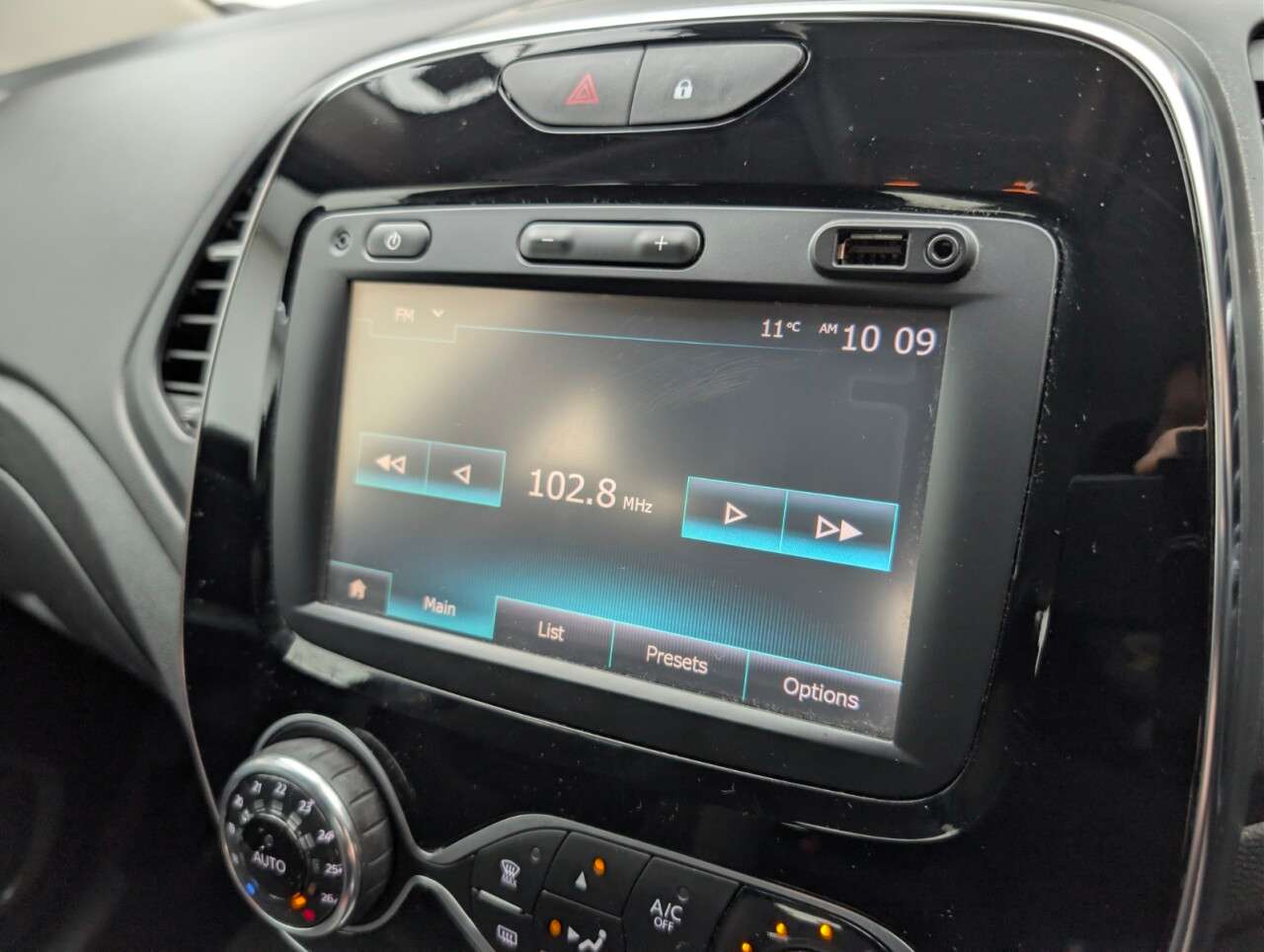 2017 RENAULT CAPTUR 2017 RENAULT CAPTUR