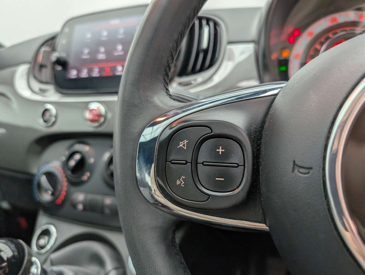 2021 FIAT 500 2021 FIAT 500