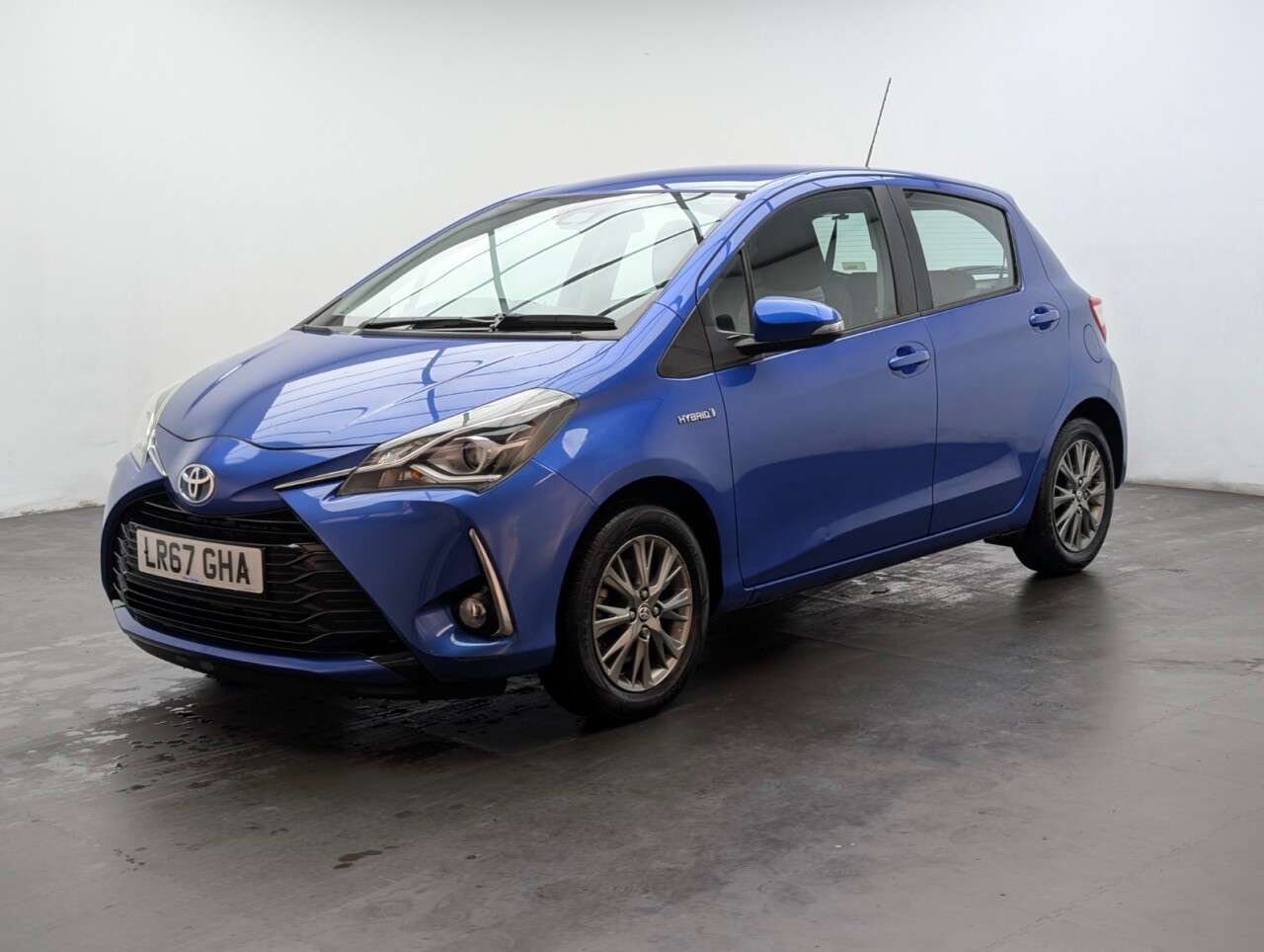 2017 TOYOTA YARIS 2017 TOYOTA YARIS