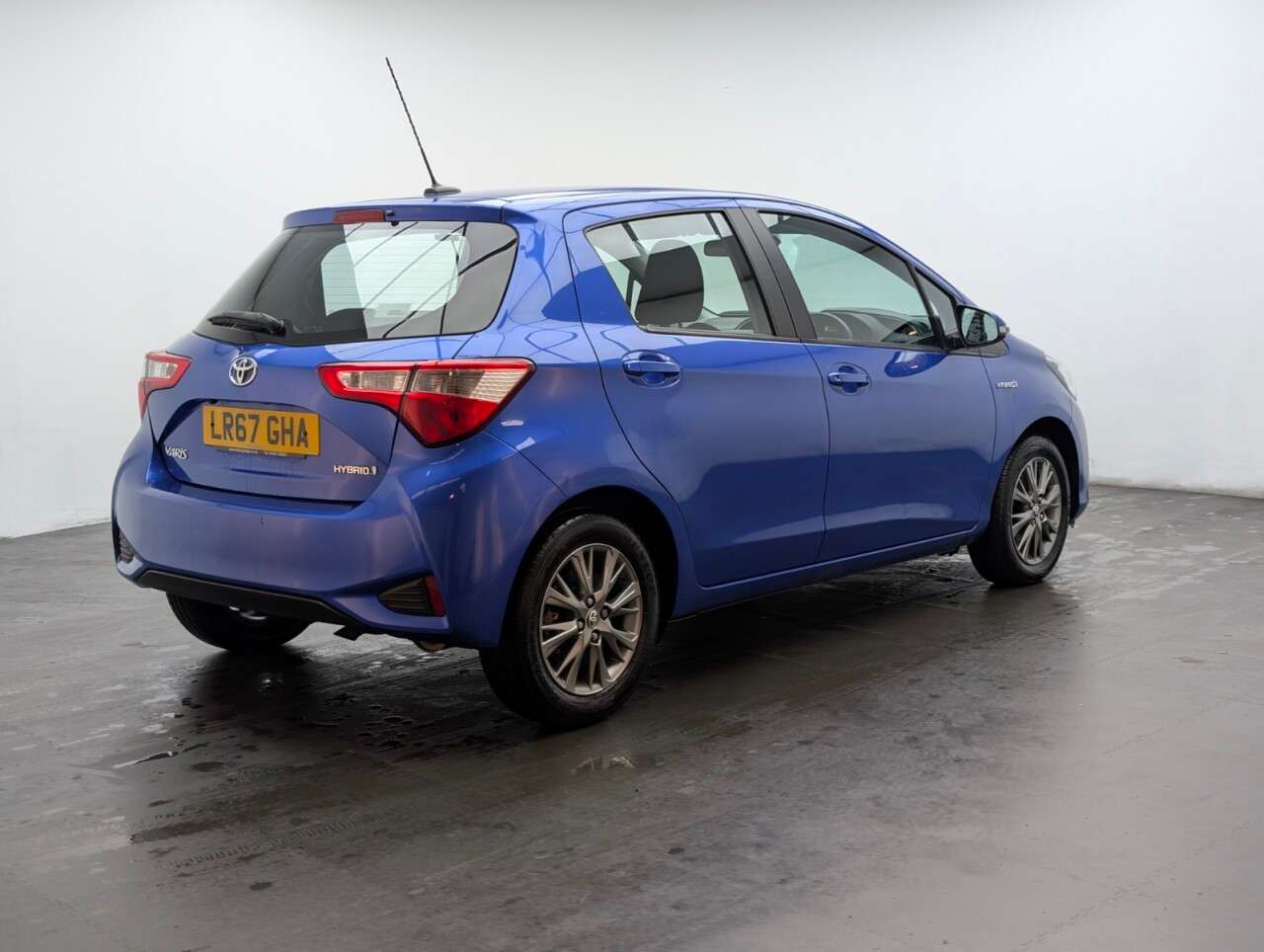 2017 TOYOTA YARIS 2017 TOYOTA YARIS