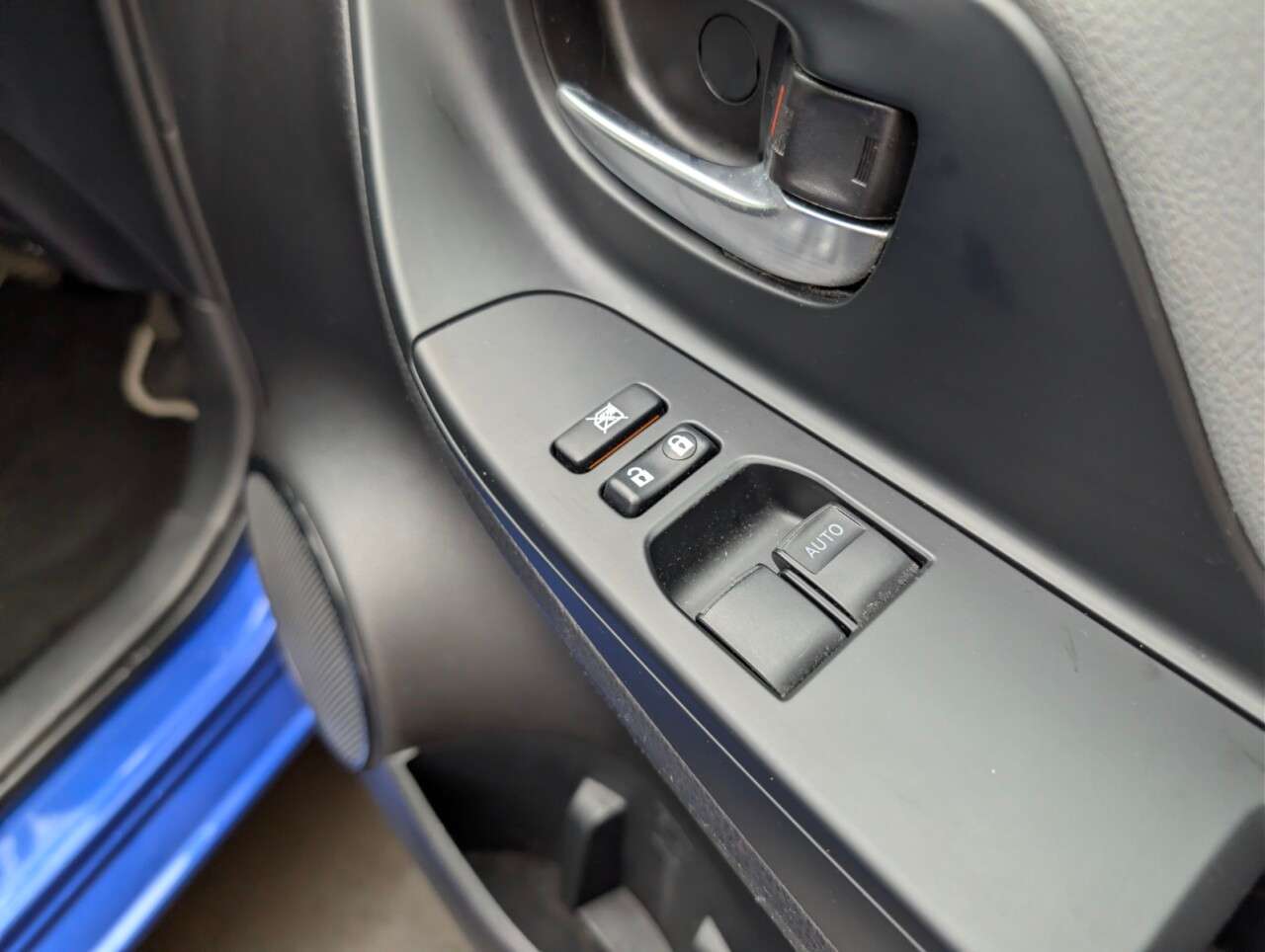 2017 TOYOTA YARIS 2017 TOYOTA YARIS