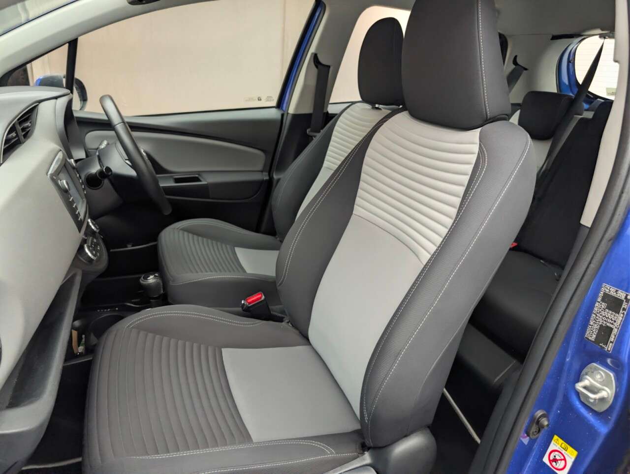 2017 TOYOTA YARIS 2017 TOYOTA YARIS