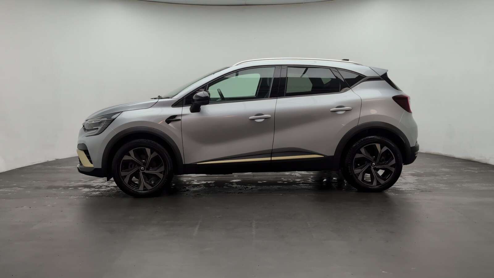 2024 RENAULT CAPTUR 2024 RENAULT CAPTUR
