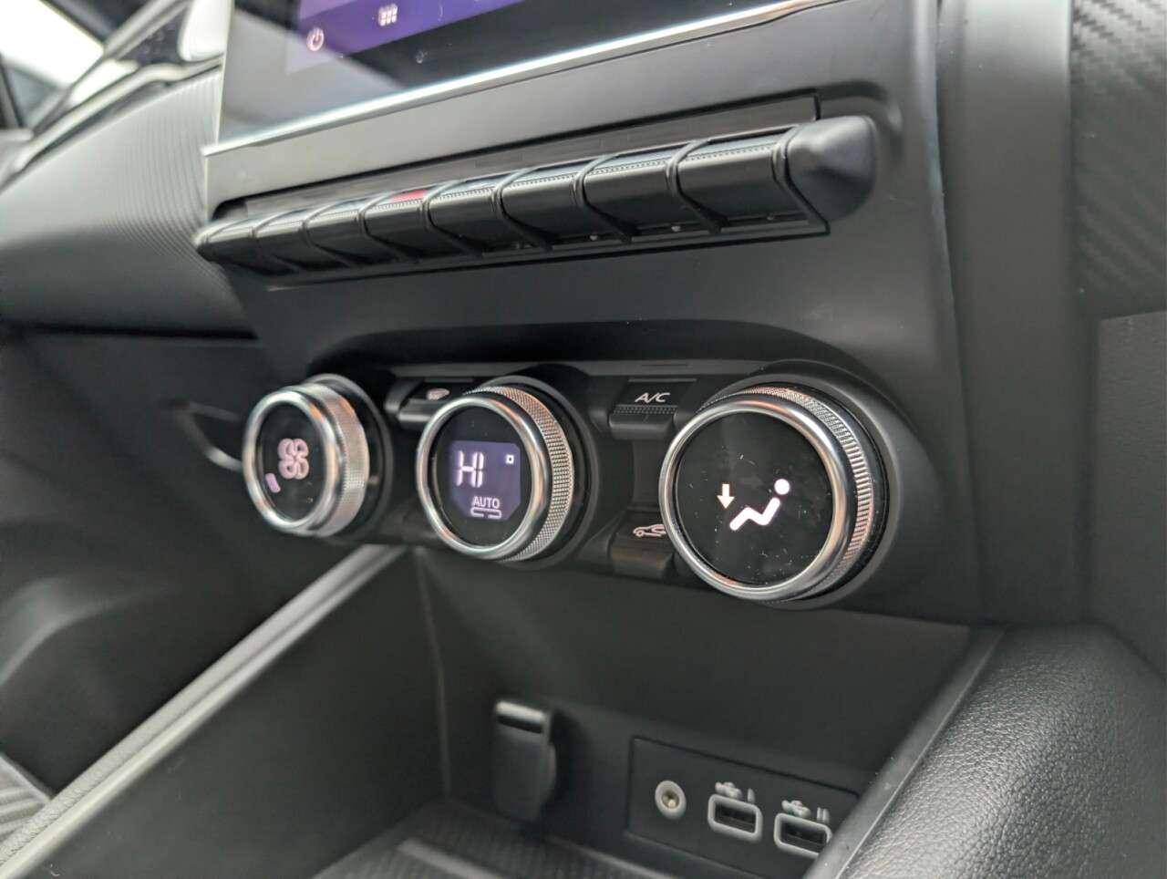 2024 RENAULT CAPTUR 2024 RENAULT CAPTUR