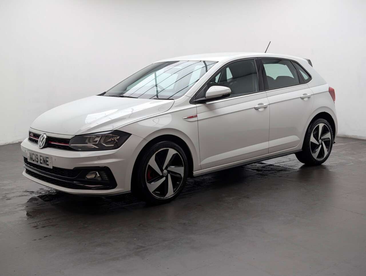 2019 VOLKSWAGEN POLO 2019 VOLKSWAGEN POLO
