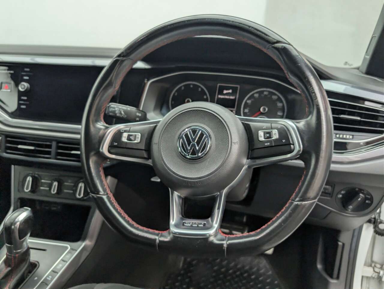 2019 VOLKSWAGEN POLO 2019 VOLKSWAGEN POLO
