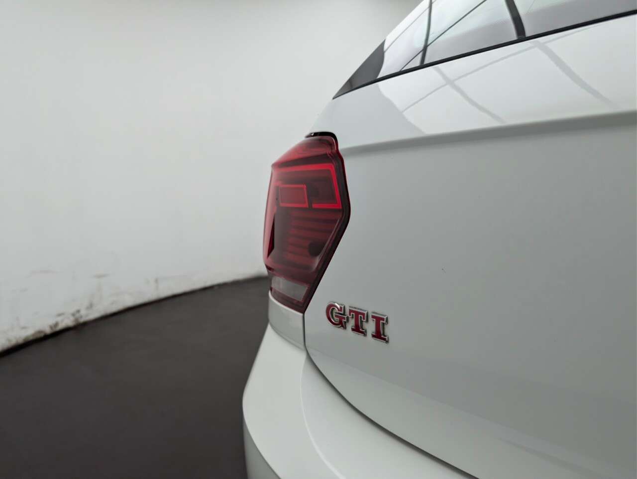 2019 VOLKSWAGEN POLO 2019 VOLKSWAGEN POLO