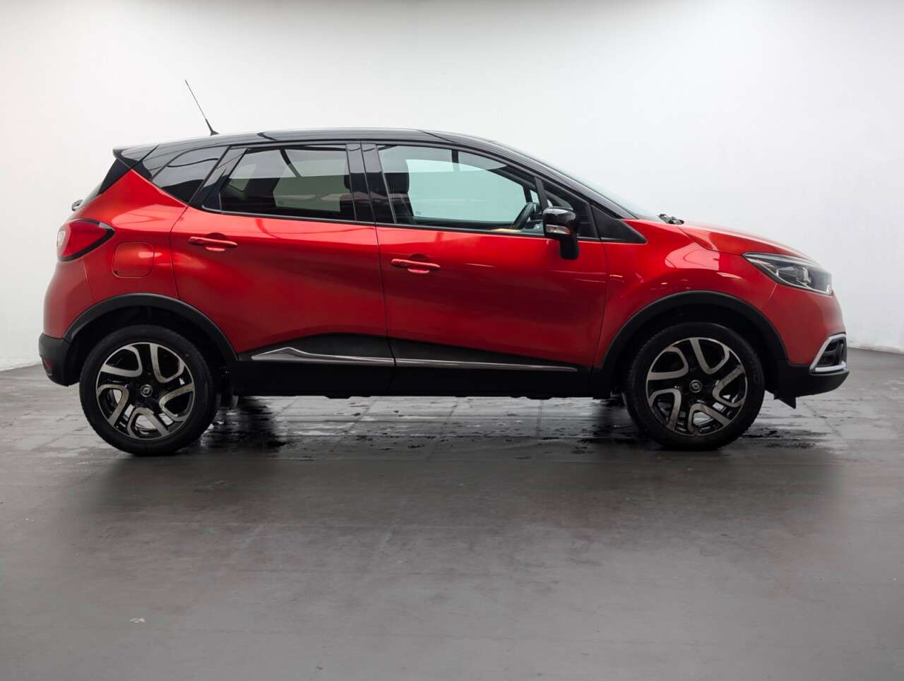 2017 RENAULT CAPTUR 2017 RENAULT CAPTUR