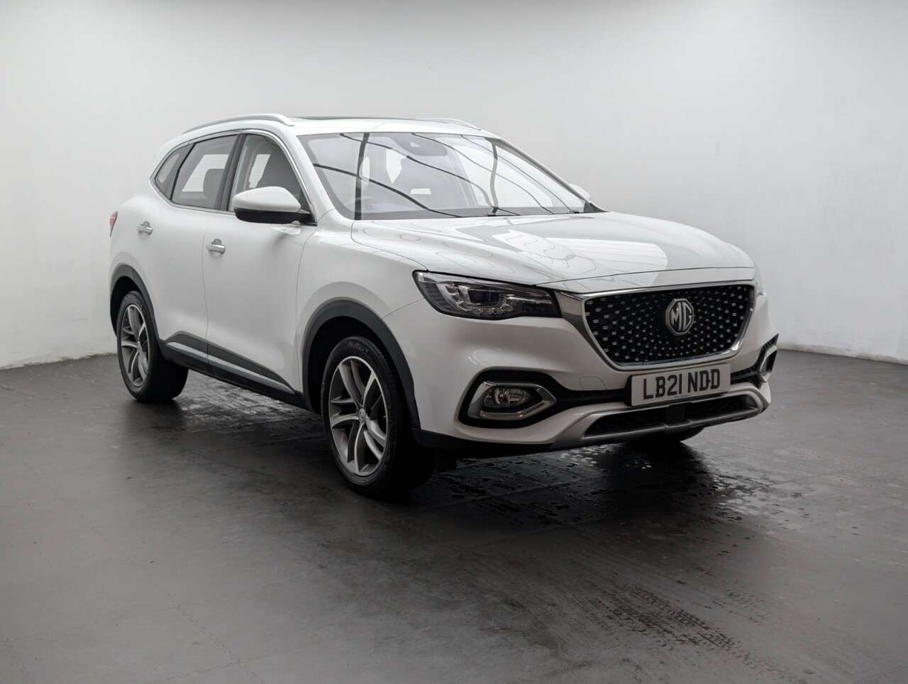 A 2021 MG MG HS 1.5 T-GDI Exclusive SUV 5dr Petrol DCT Euro 6 (s/s) (162 ps) BLUETOOTH+PANO A 2021 MG MG HS 1.5 T-GDI Exclusive SUV 5dr Petrol DCT Euro 6 (s/s) (162 ps) BLUETOOTH+PANO