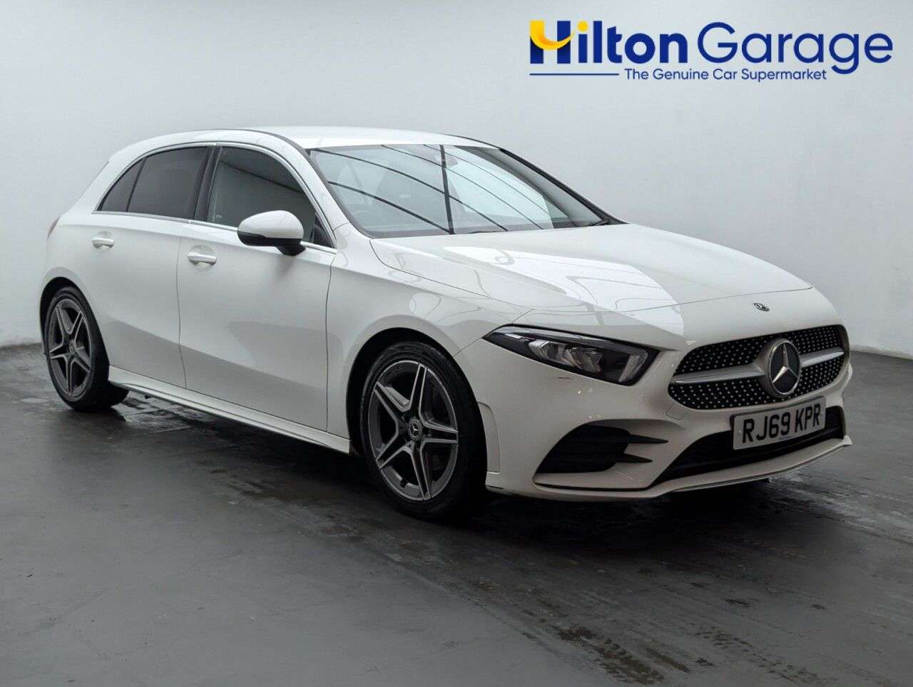 A 2019 MERCEDES-BENZ A-CLASS 1.3 A200 AMG Line Hatchback 5dr Petrol 7G-DCT Euro 6 (s/s) (163 ps) NAVIGAT A 2019 MERCEDES-BENZ A-CLASS 1.3 A200 AMG Line Hatchback 5dr Petrol 7G-DCT Euro 6 (s/s) (163 ps) NAVIGAT