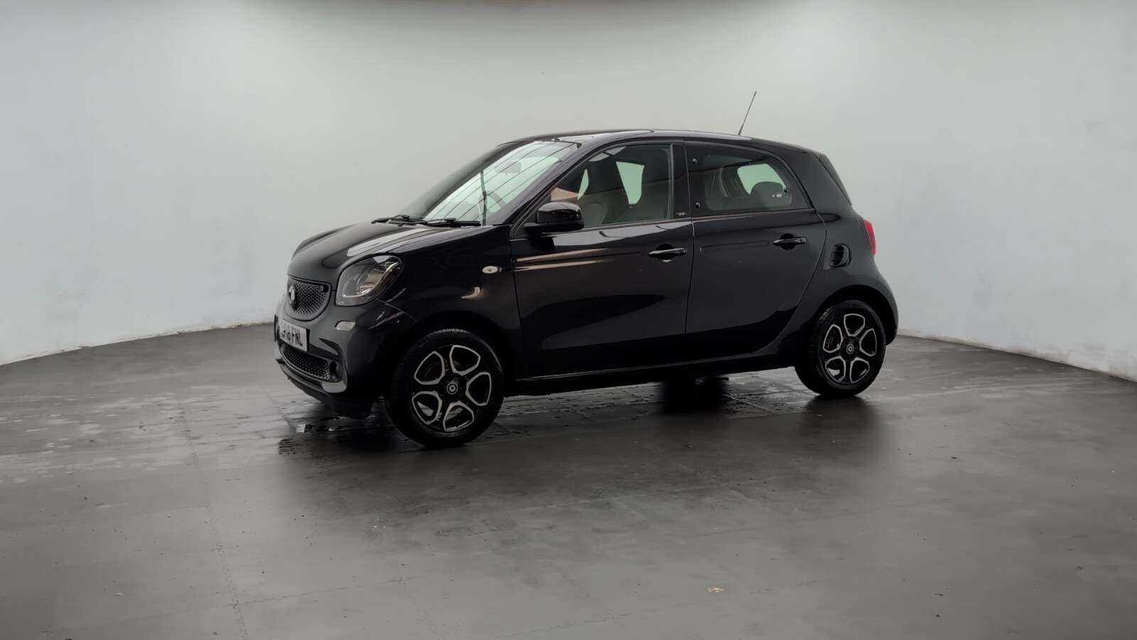 2018 SMART FORFOUR 2018 SMART FORFOUR