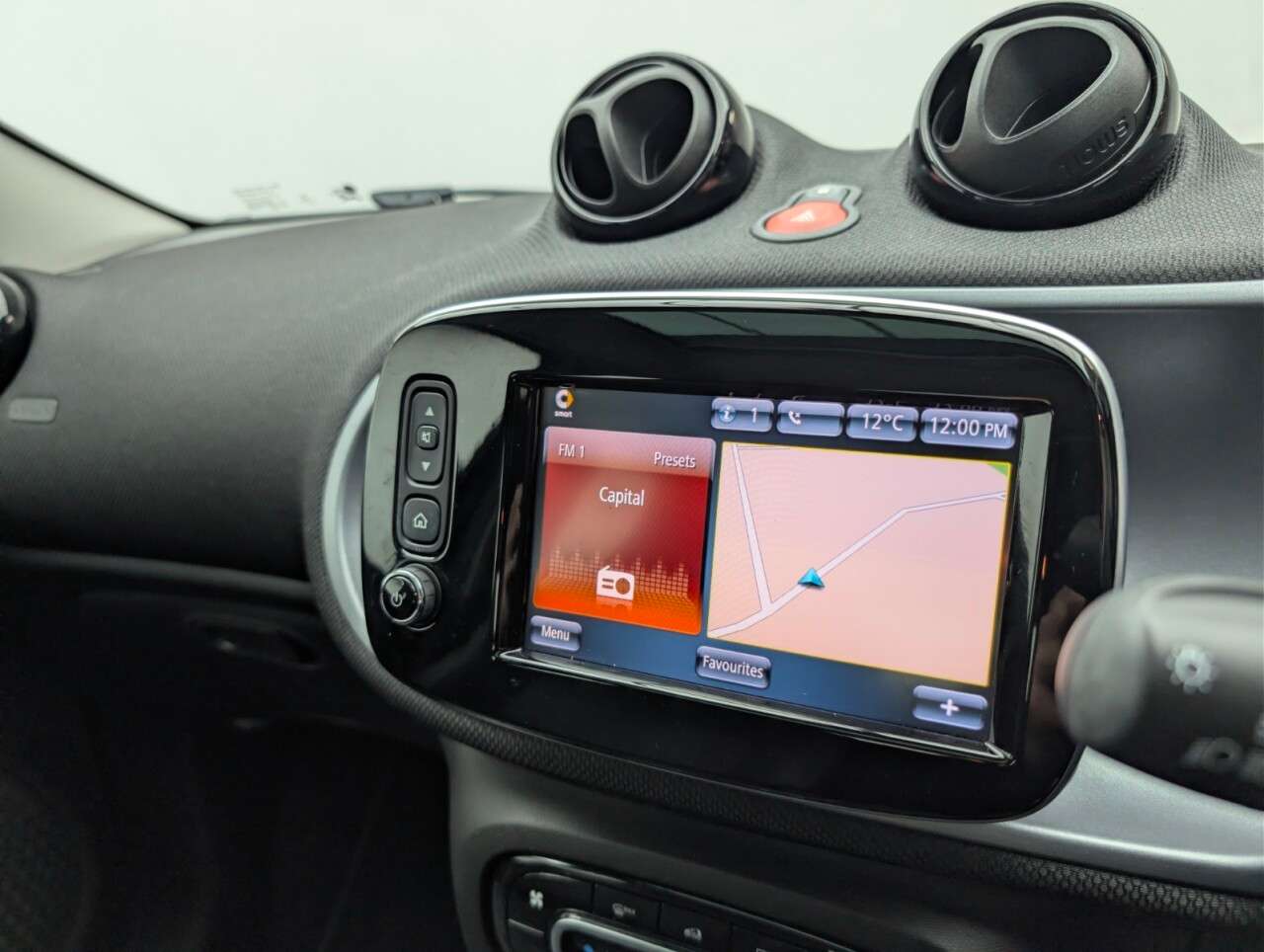 2018 SMART FORFOUR 2018 SMART FORFOUR