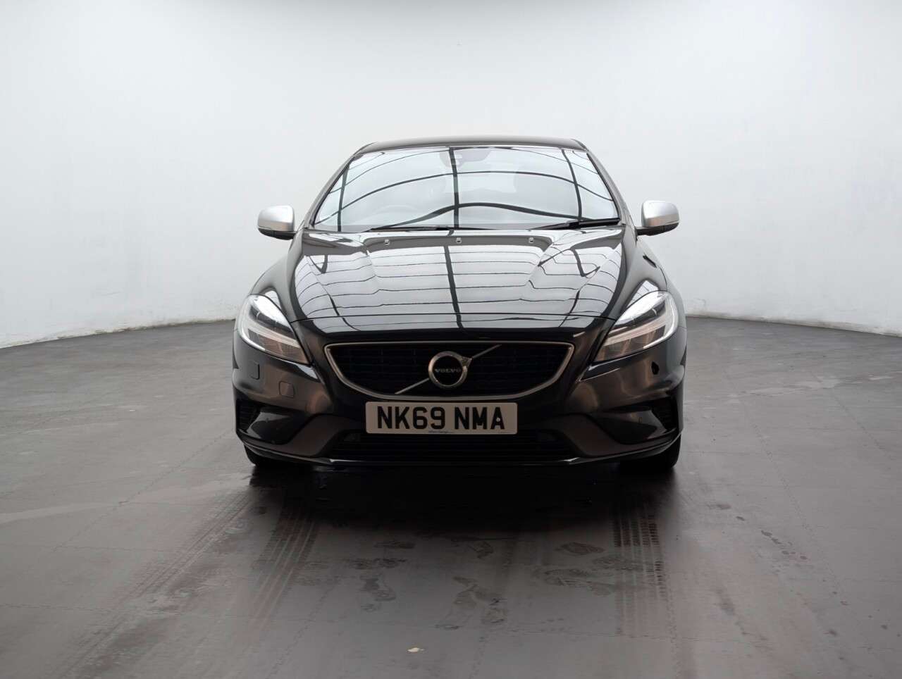 2019 VOLVO V40 2019 VOLVO V40