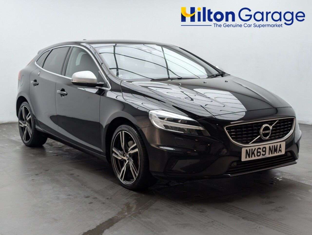 A 2019 VOLVO V40 2.0 T2 R-Design Edition Hatchback 5dr Petrol Manual Euro 6 (s/s) (122 ps) N A 2019 VOLVO V40 2.0 T2 R-Design Edition Hatchback 5dr Petrol Manual Euro 6 (s/s) (122 ps) N