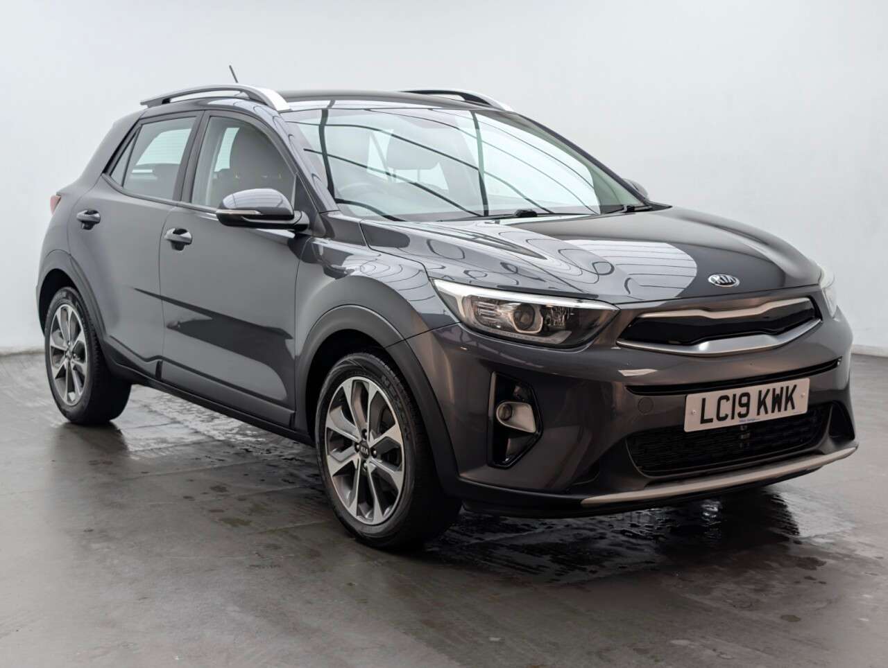 A 2019 KIA STONIC 1.0 T-GDi 2 GPF SUV 5dr Petrol Manual Euro 6 (s/s) (118 bhp) REAR PARKING S A 2019 KIA STONIC 1.0 T-GDi 2 GPF SUV 5dr Petrol Manual Euro 6 (s/s) (118 bhp) REAR PARKING S
