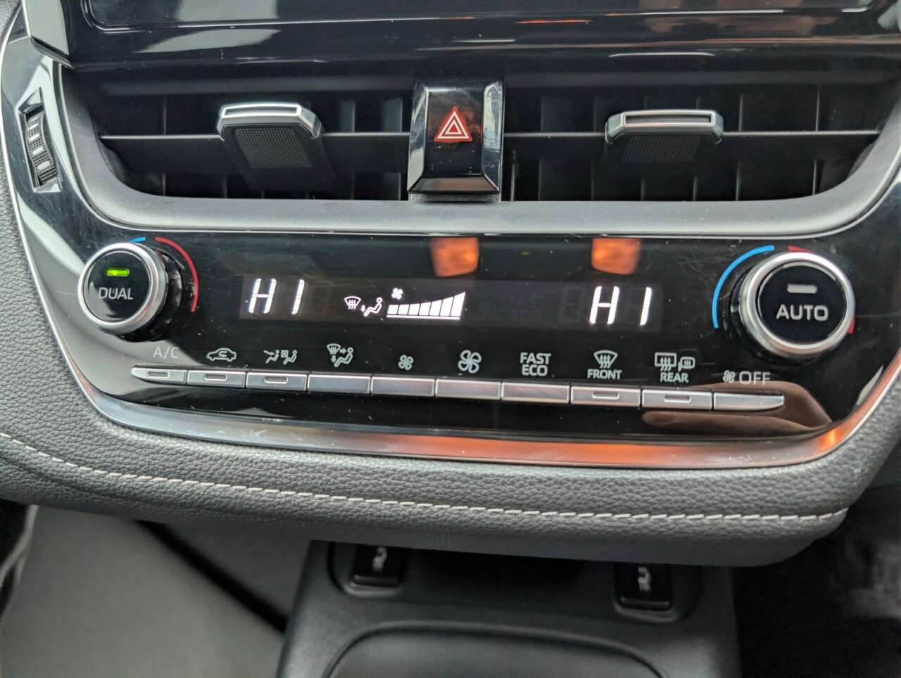 2019 TOYOTA COROLLA 2019 TOYOTA COROLLA