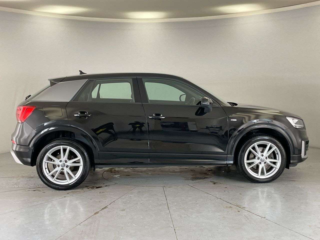 A 2018 AUDI Q2 TDI S LINE A 2018 AUDI Q2 TDI S LINE