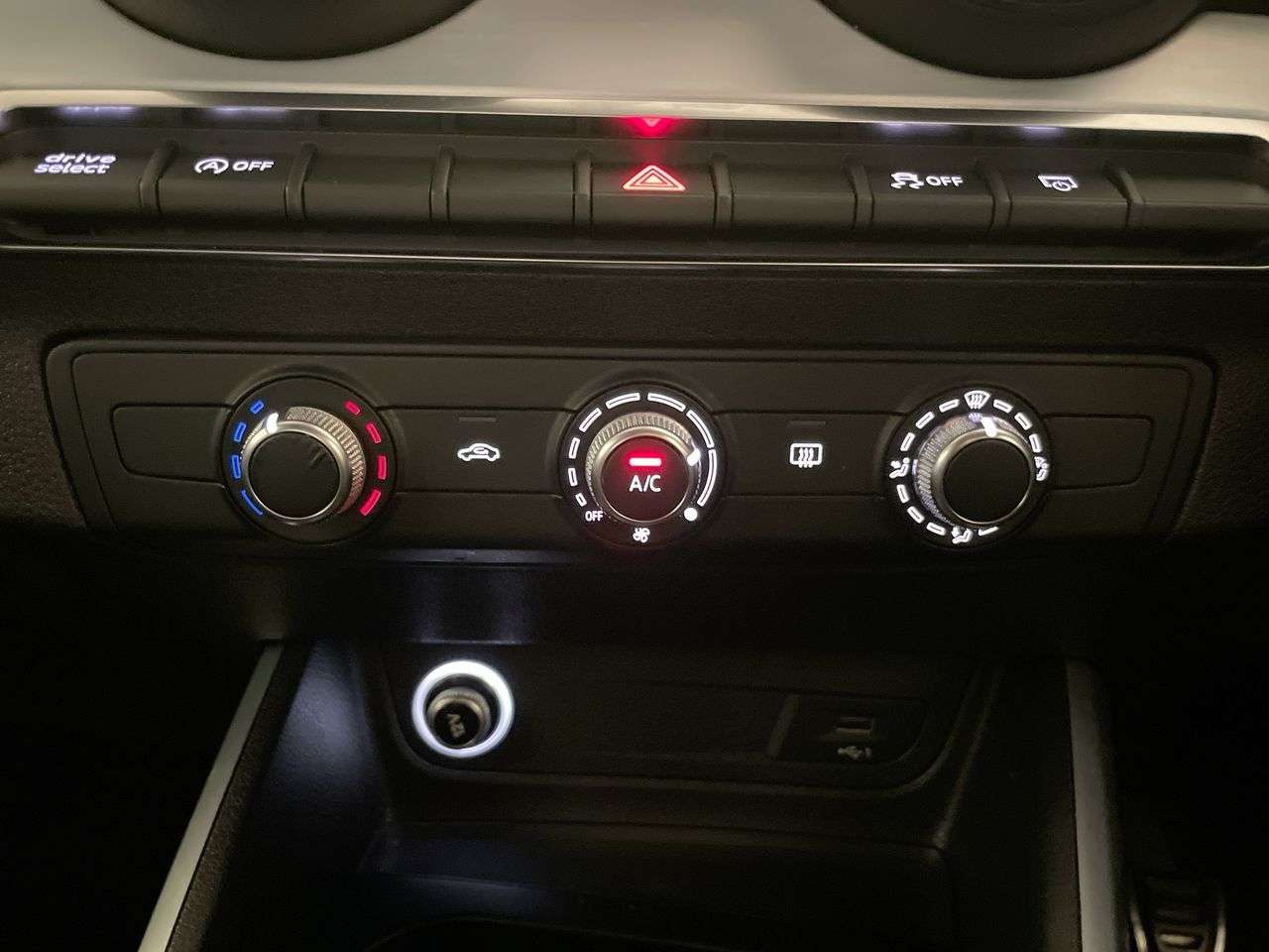 2018 AUDI Q2 2018 AUDI Q2