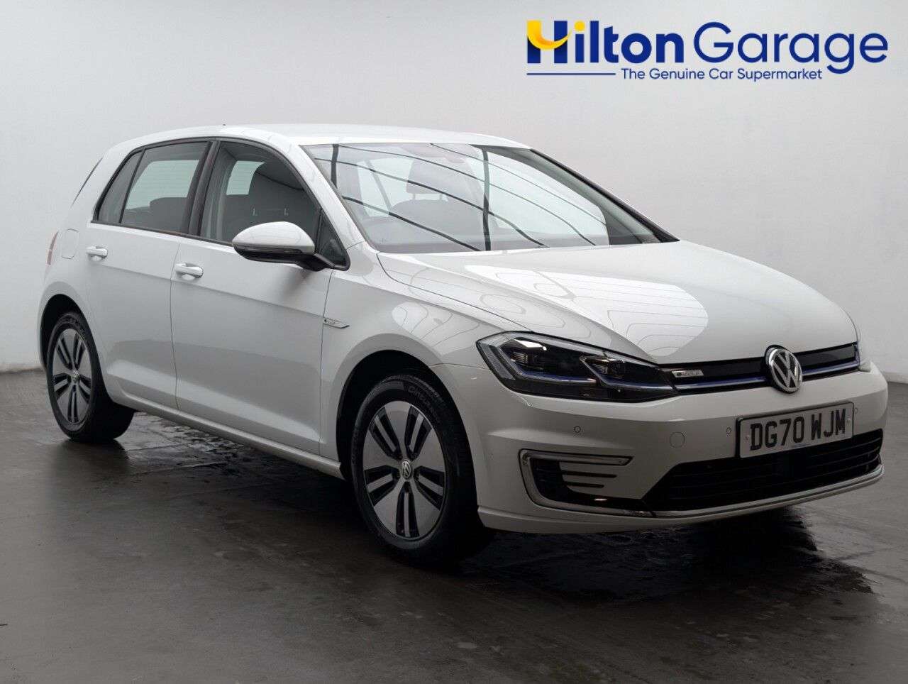A 2020 VOLKSWAGEN E-GOLF 35.8kWh e-Golf Hatchback 5dr Electric Auto (136 ps) PARKING SENSORS+NAVIGAT A 2020 VOLKSWAGEN E-GOLF 35.8kWh e-Golf Hatchback 5dr Electric Auto (136 ps) PARKING SENSORS+NAVIGAT